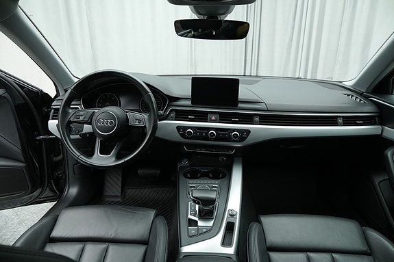 Audi A4 23 of 30