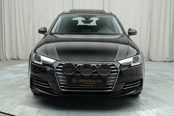 Audi A4 4 of 30