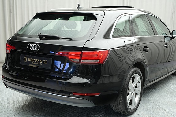 Audi A4 9 of 30