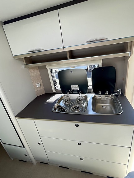 Bürstner Premio Limeted 550 TK  – Stor familievogn med 7 soveplasser! 7 of 28