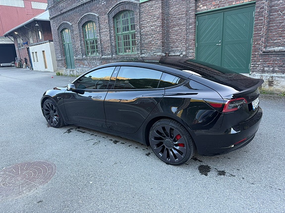 Tesla Model 3 2 of 16