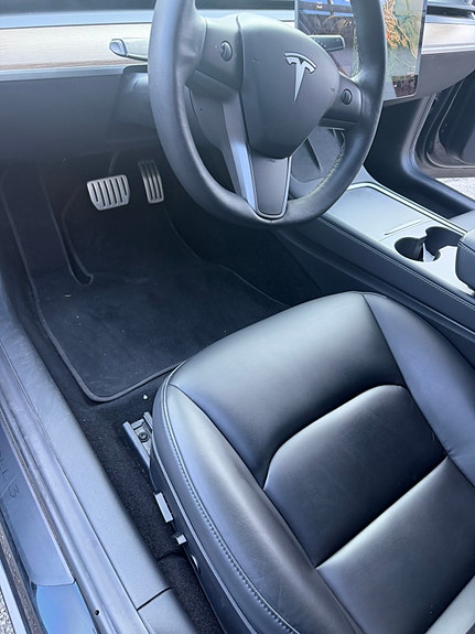 Tesla Model 3 10 of 16