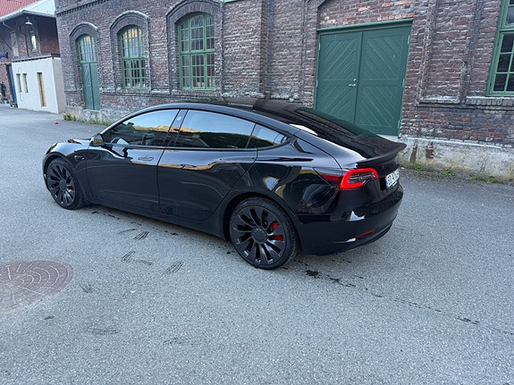 Tesla Model 3 5 of 16