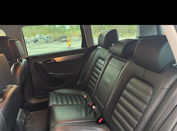 Volkswagen Passat 15 of 15