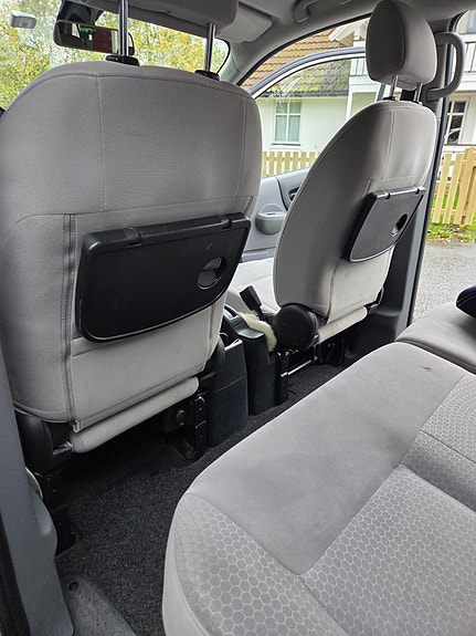 Nissan e-NV200 10 of 19