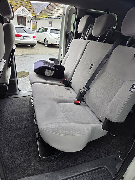 Nissan e-NV200 11 of 19