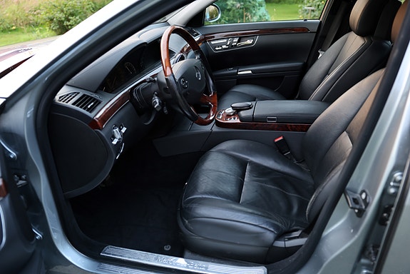 Mercedes-Benz S500 8 of 20