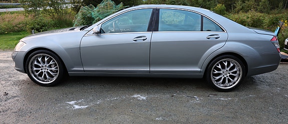 Mercedes-Benz S500 4 of 20