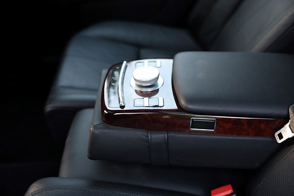 Mercedes-Benz S500 17 of 20