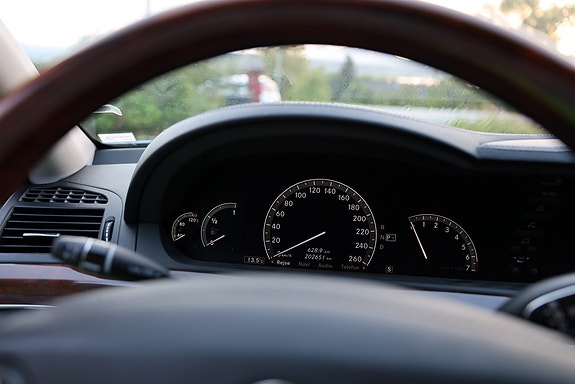 Mercedes-Benz S500 14 of 20