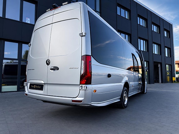 Mercedes-Benz Mercedes-Benz Sprinter 519CDI-LUXURY VIP 19+1+1 seter 8 of 30