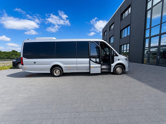 Mercedes-Benz Mercedes-Benz Sprinter 519CDI-LUXURY VIP 19+1+1 seter 9 of 30