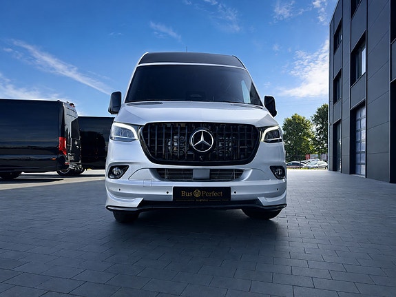 Mercedes-Benz Mercedes-Benz Sprinter 519CDI-LUXURY VIP 19+1+1 seter 3 of 30