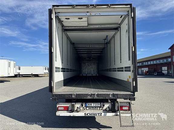 Schmitz Cargobull Reefer Multitemp 8 of 13