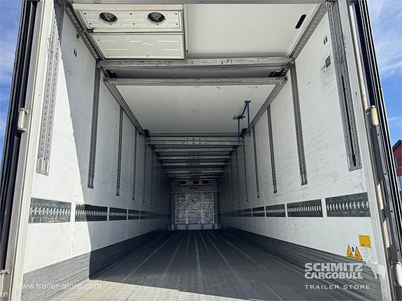 Schmitz Cargobull Reefer Multitemp 3 of 13