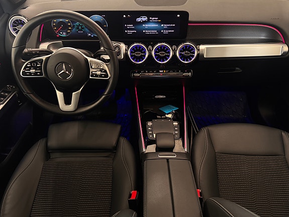 Mercedes-Benz EQB350 16 of 30