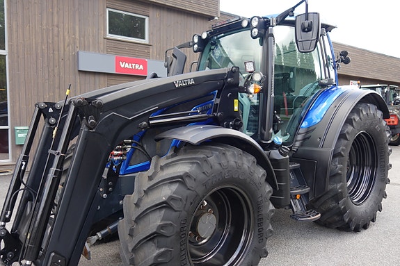 Valtra N175 4 of 10