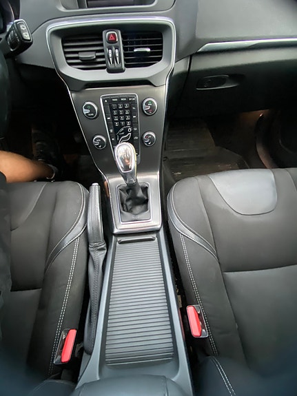 Volvo V40 17 of 30