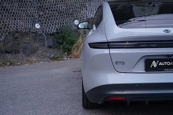 NIO ET5 11 of 30