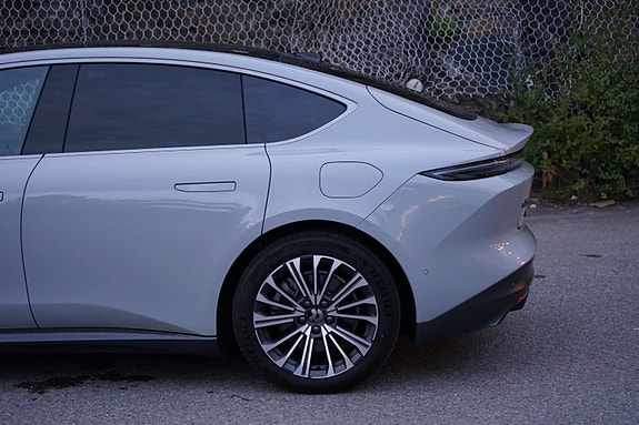 NIO ET5 14 of 30