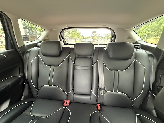 Ford Kuga 15 of 30