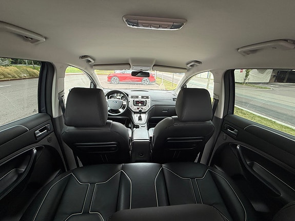 Ford Kuga 18 of 30