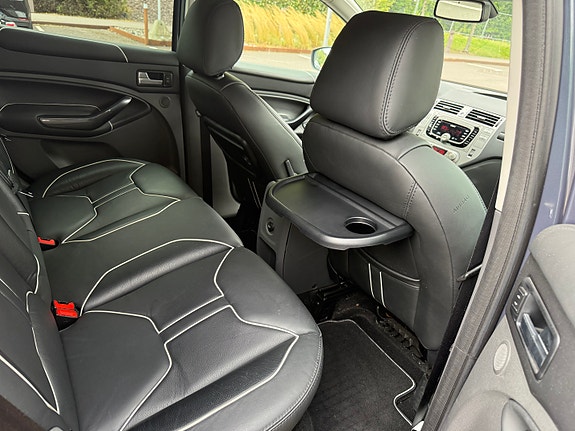 Ford Kuga 9 of 30