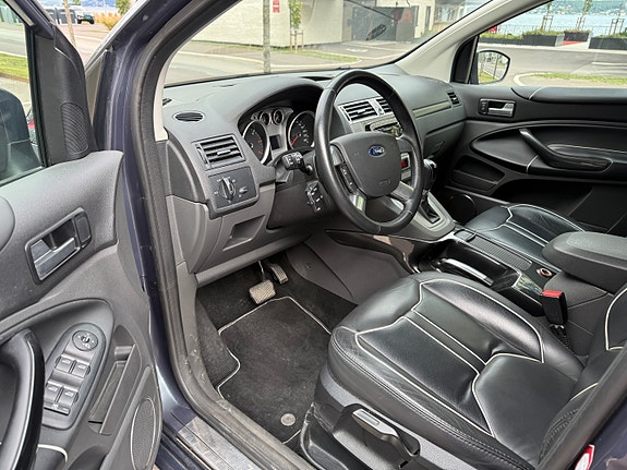 Ford Kuga 5 of 30