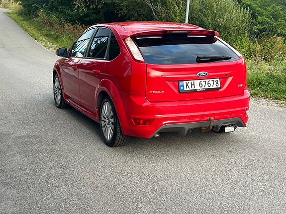 Ford Focus 7 of 13