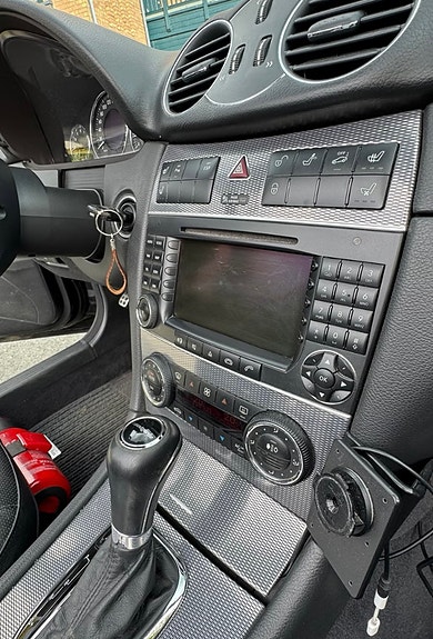 Mercedes-Benz CLK200 6 of 9