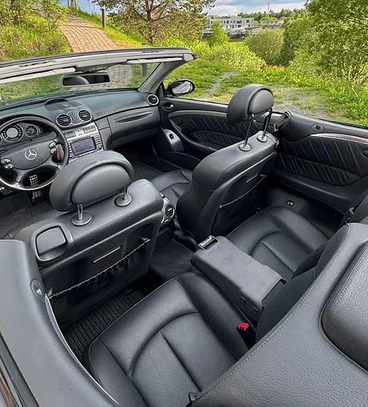 Mercedes-Benz CLK200 5 of 9