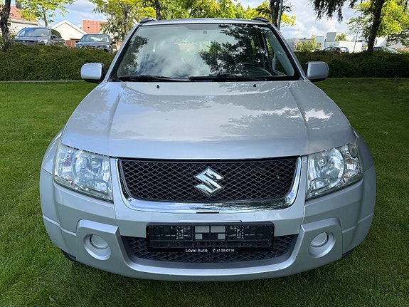Suzuki Grand Vitara 3 of 19