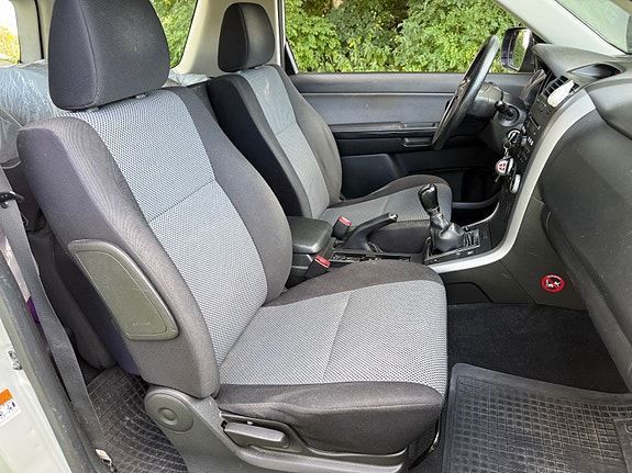 Suzuki Grand Vitara 19 of 19