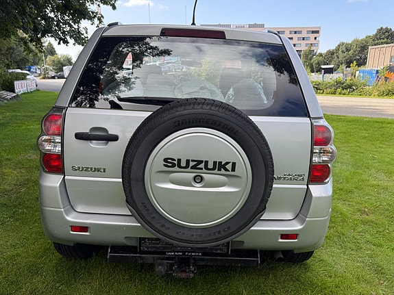 Suzuki Grand Vitara 10 of 19