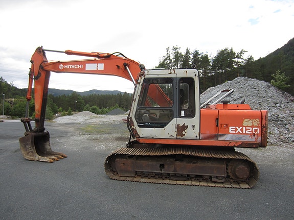 Hitachi EX120 7 of 16