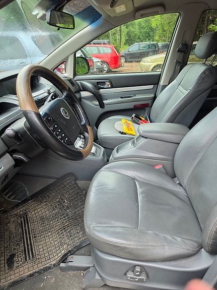 SsangYong Rodius 8 of 8
