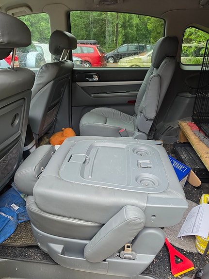 SsangYong Rodius 7 of 8