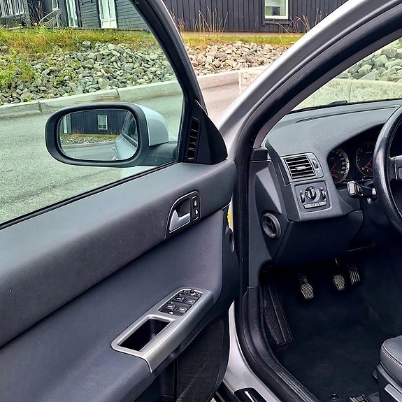 Volvo V50 6 of 20