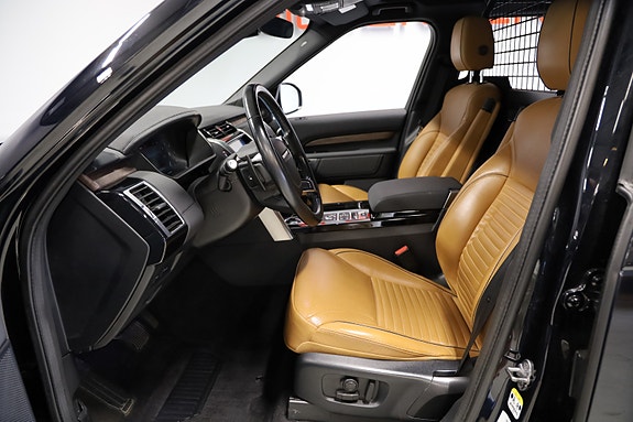 Land Rover Discovery 7 of 10