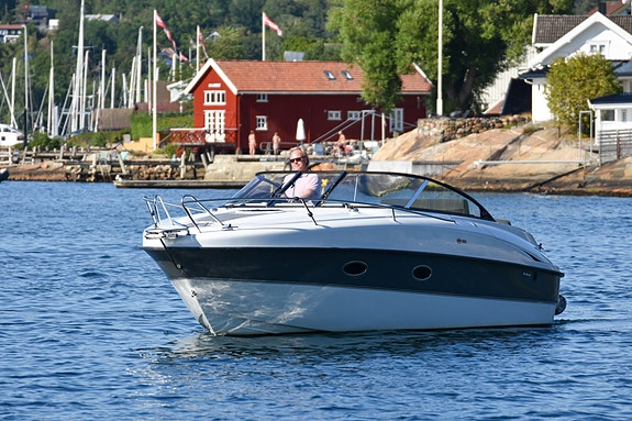 Askeladden Z8. MerCruiser QSD 320 hk. Baugprop. Ankervinsj. Skipsreg. 510 timer! 8 of 28