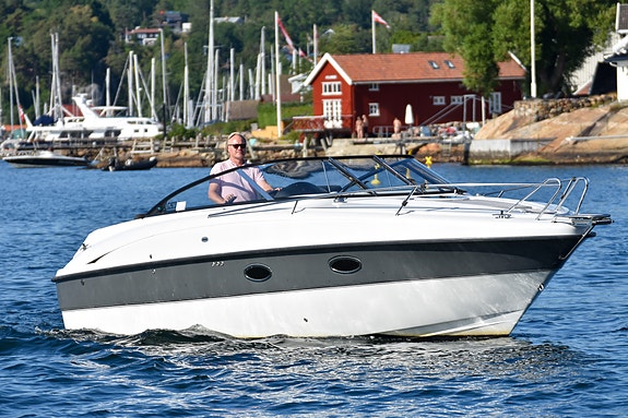 Askeladden Z8. MerCruiser QSD 320 hk. Baugprop. Ankervinsj. Skipsreg. 510 timer! 2 of 28