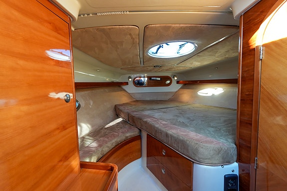 Askeladden Z8. MerCruiser QSD 320 hk. Baugprop. Ankervinsj. Skipsreg. 510 timer! 21 of 28
