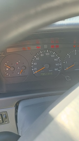 Toyota HiAce 15 of 18