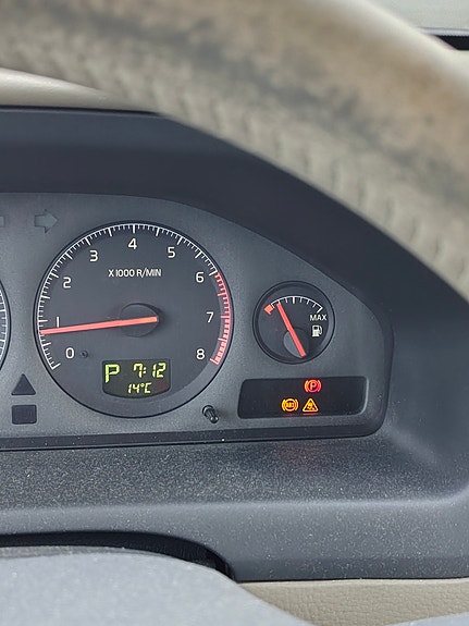 Volvo XC70 6 of 19
