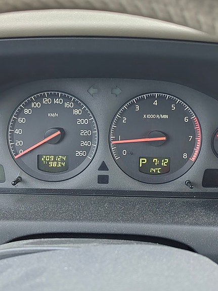 Volvo XC70 5 of 19