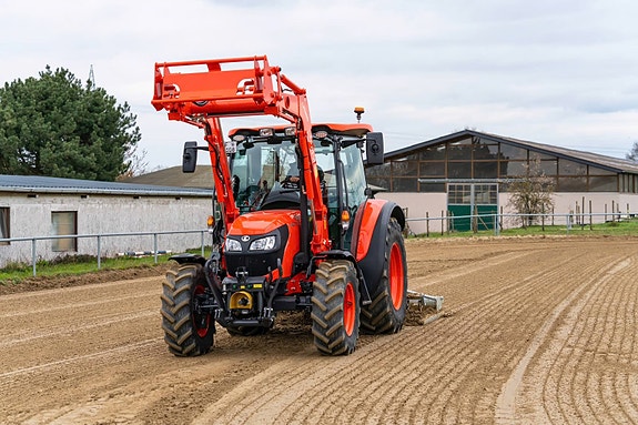 Kubota M4-073 6 of 28