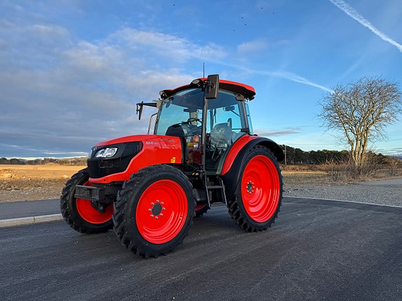 Kubota M4-073 5 of 28
