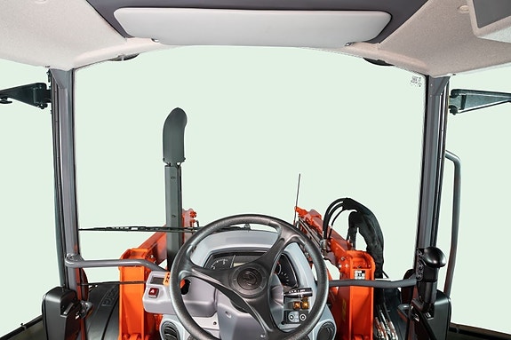Kubota M4-073 18 of 28