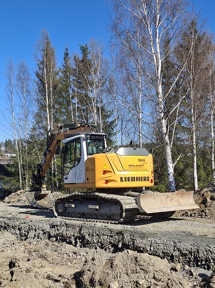 Liebherr R914 2 of 6