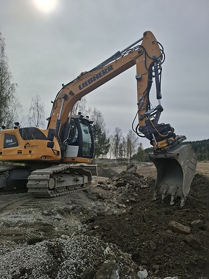 Liebherr R914 3 of 6
